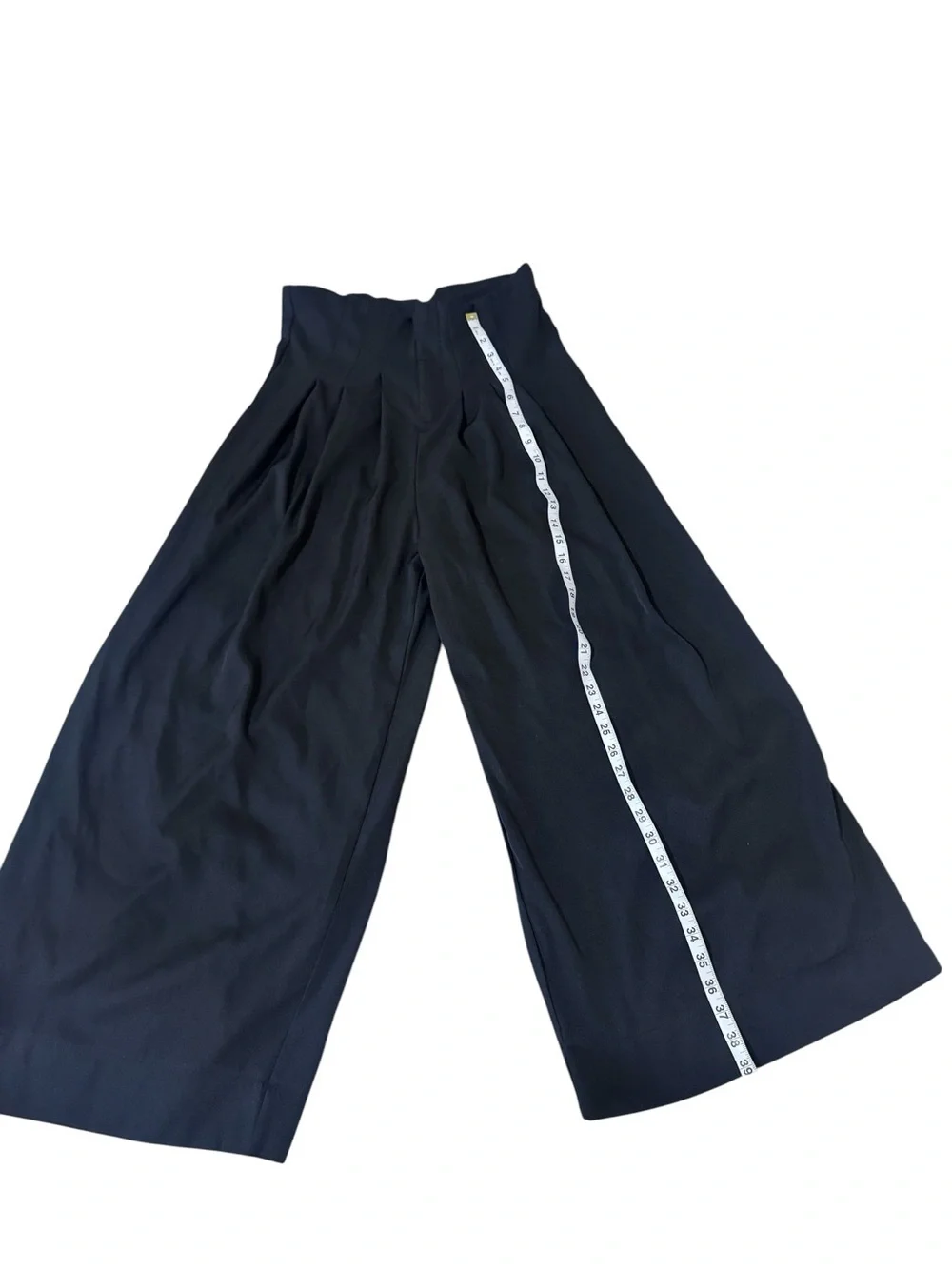 High-Rise Wide Leg Trousers in Black - Picture 7 of 9